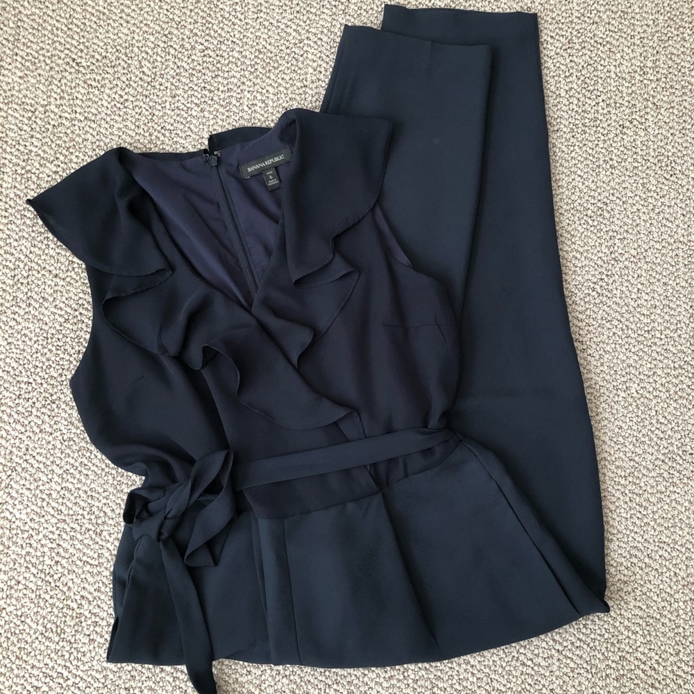 EUC Banana Republic Jumpsuit 6p